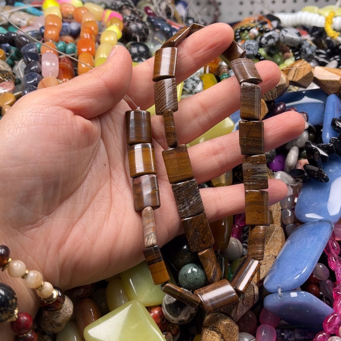 石英质玉珠宝奇石未镶嵌图