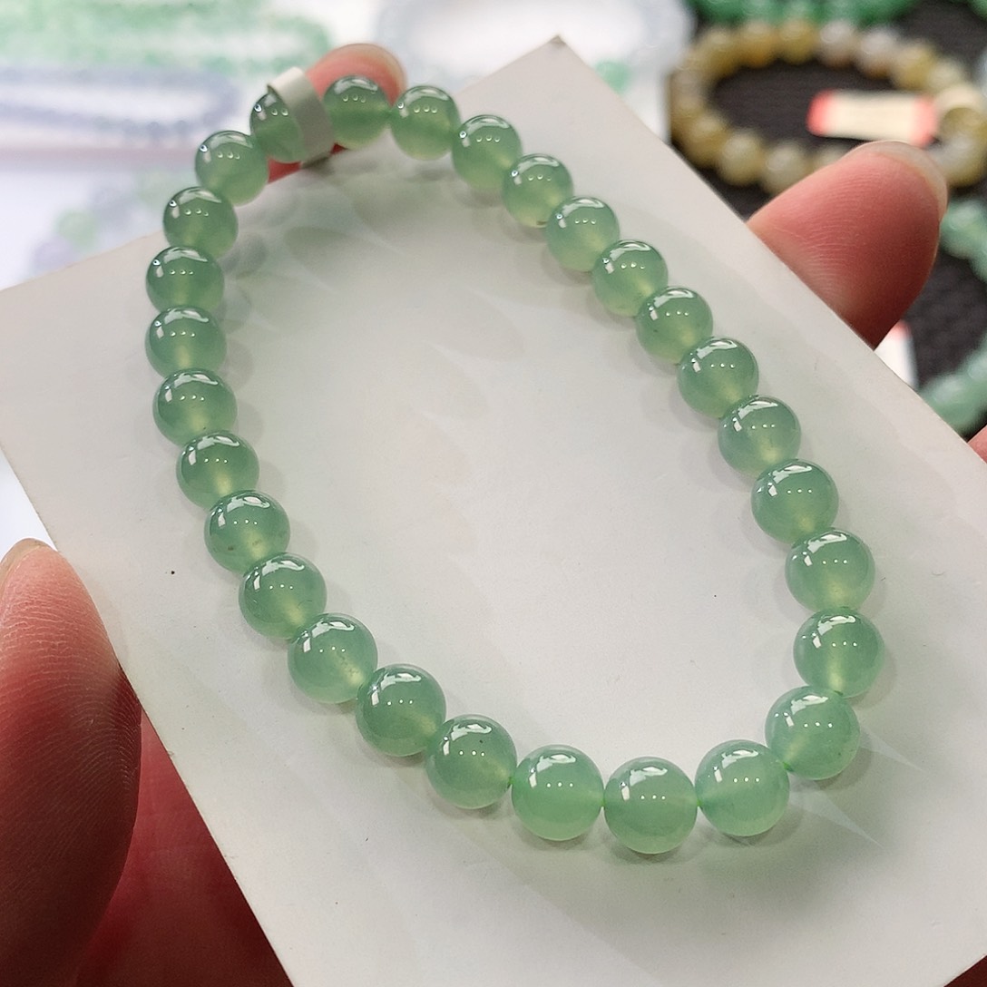 翡翠手链未镶嵌翡翠