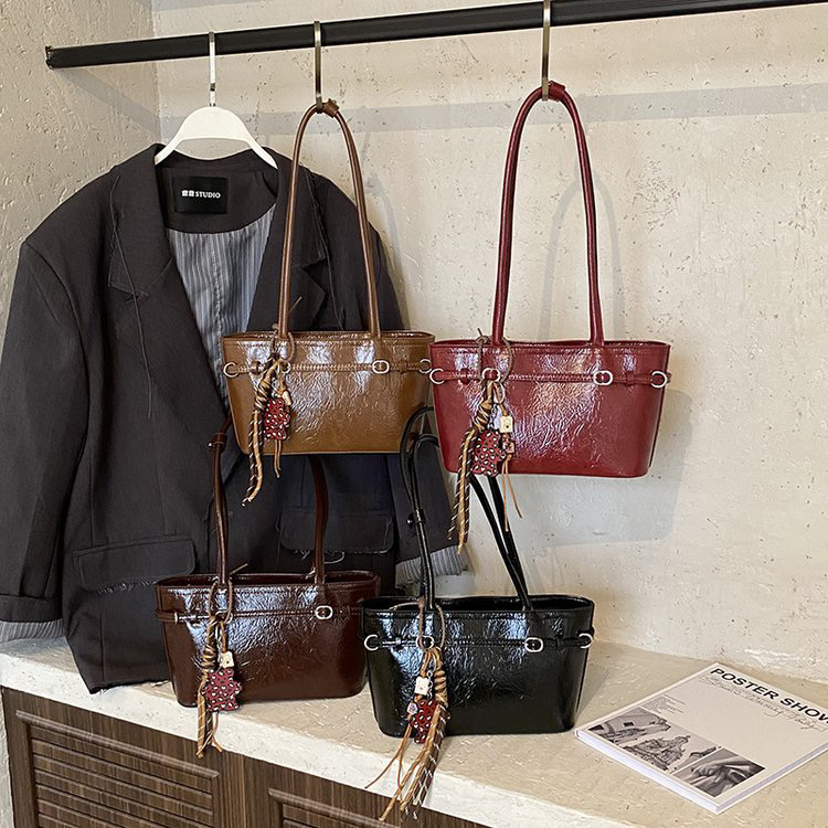 复古通勤腋下包女高级感简约大容量单肩手提托特包时尚百搭