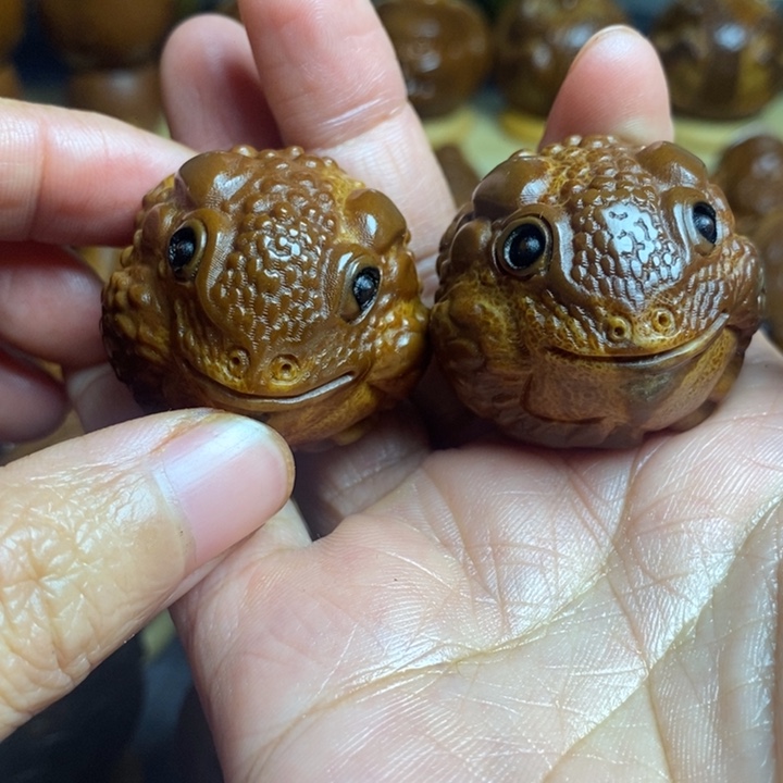 【闪购商品】香榧木橄榄核雕刻