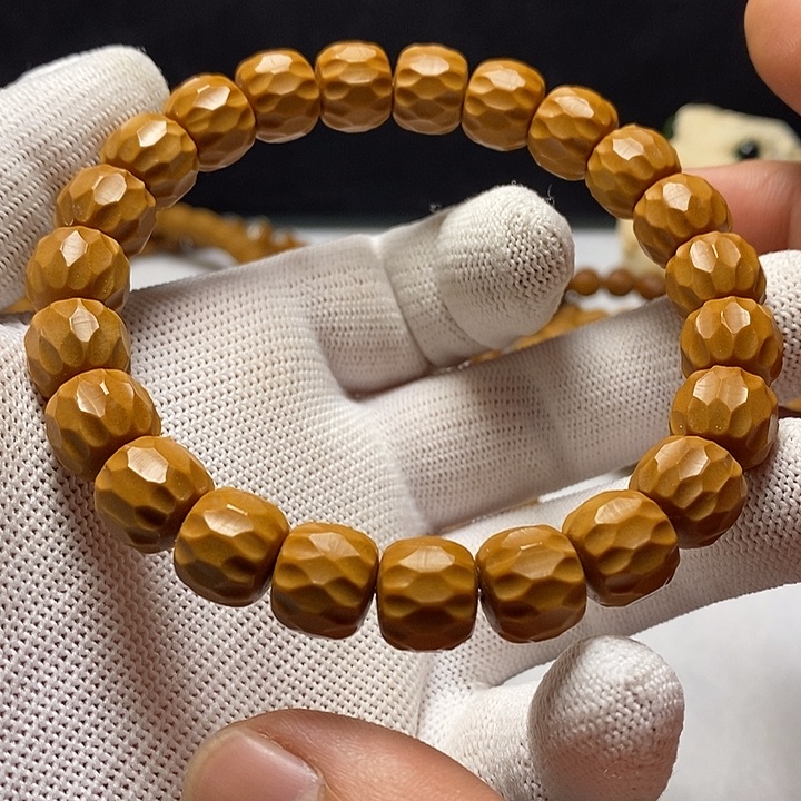 猴头核桃吊坠手工：灵