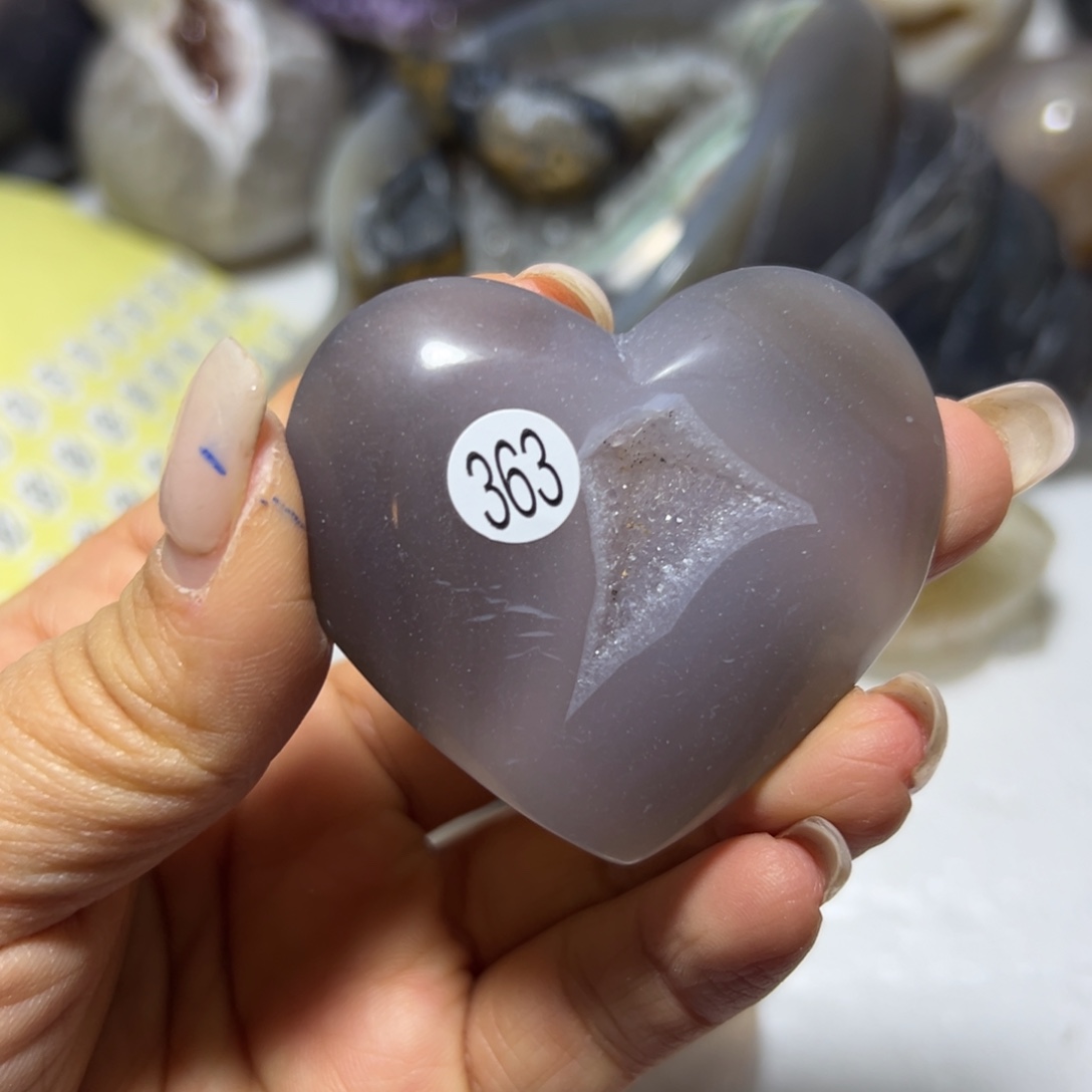 玛瑙/玉髓未镶嵌雕刻件