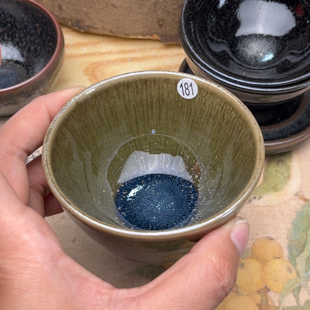 茶盏义兴龙窑坚持真柴烧