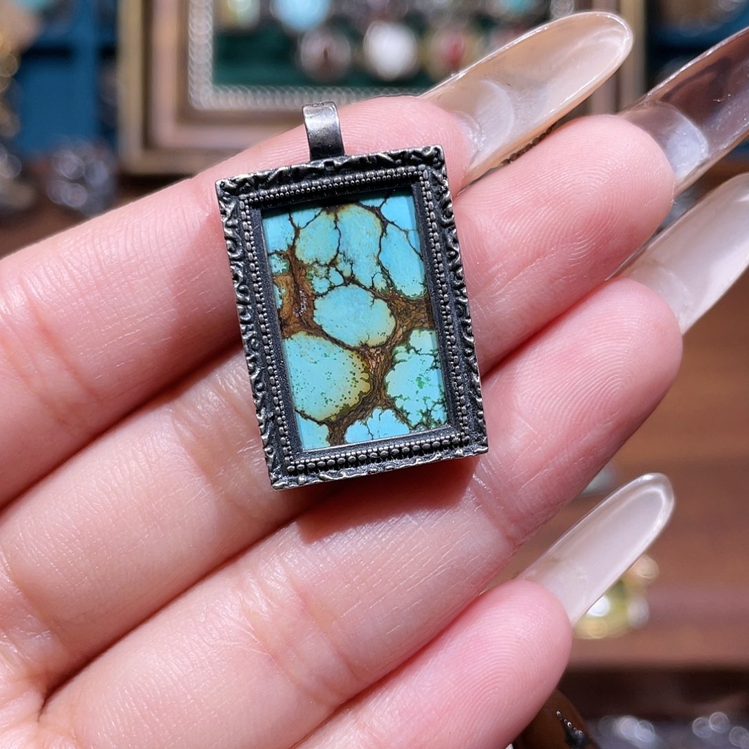 Y***n绿松石银S925镶嵌颈饰吊坠