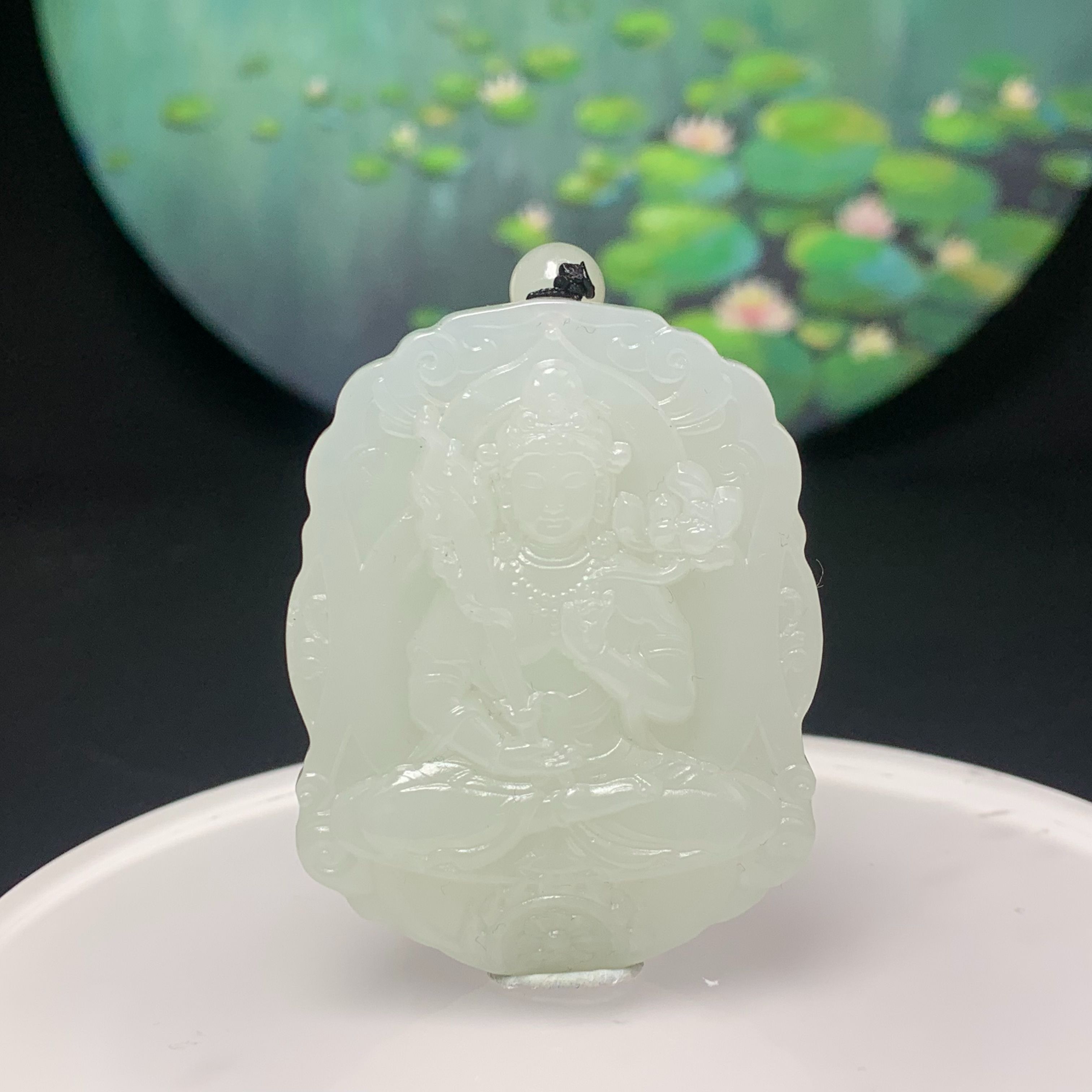 S029珠宝玉石精选和田玉吊坠