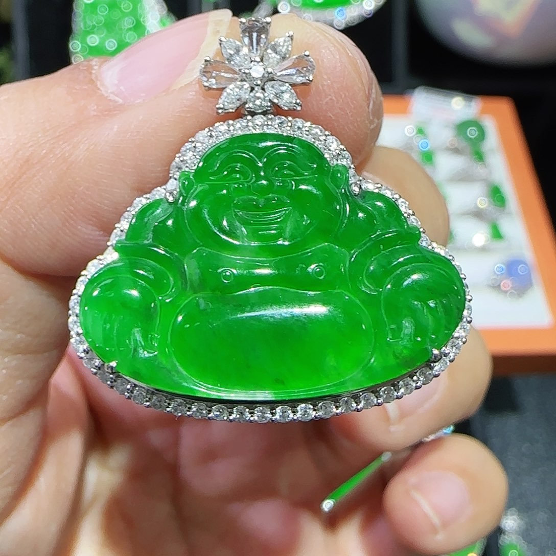 翡翠吊坠(不含链)18K金镶嵌