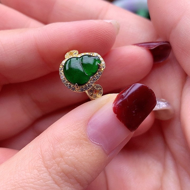 翡翠颈饰银S925镶嵌翡翠