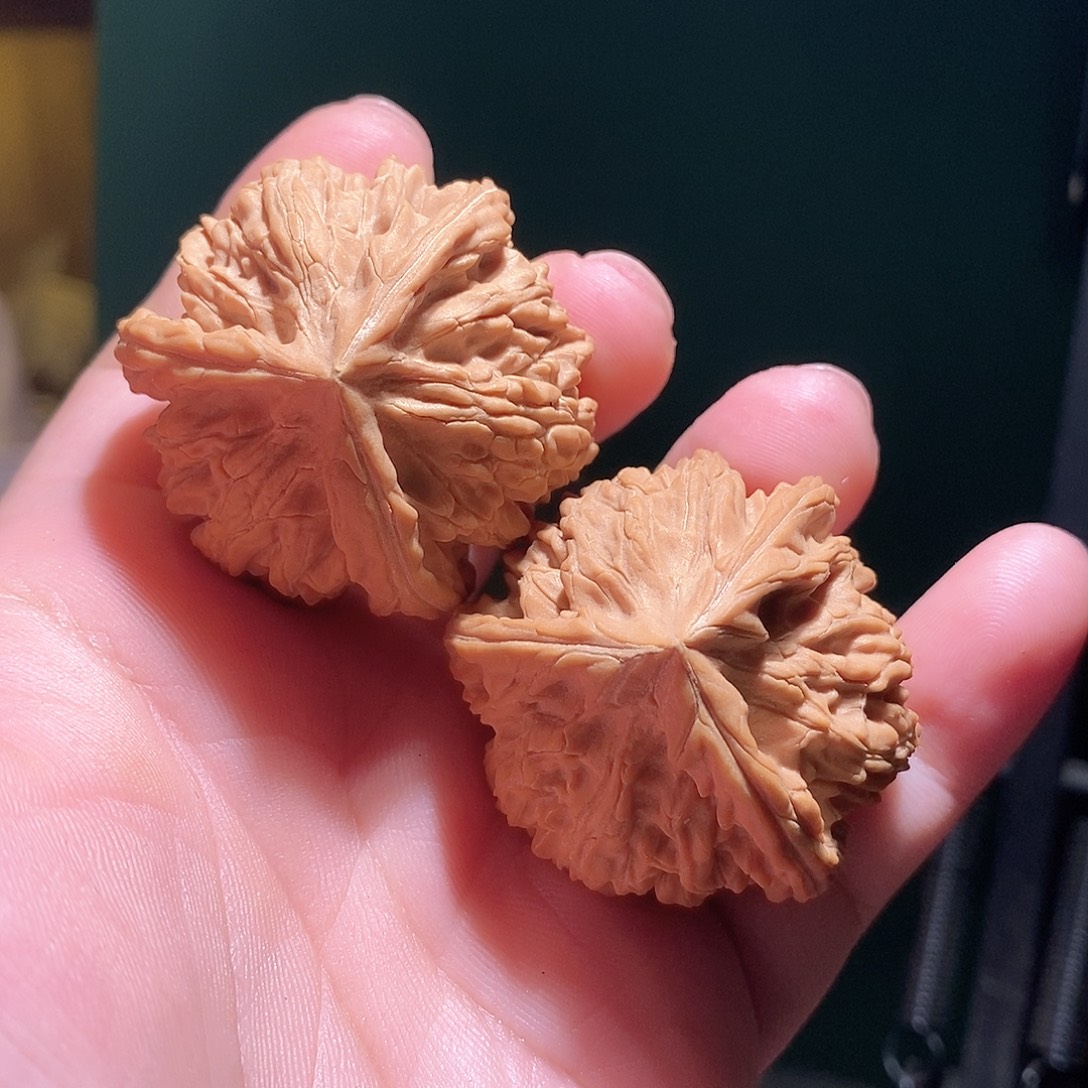 把件文玩核桃43文山三棱全品