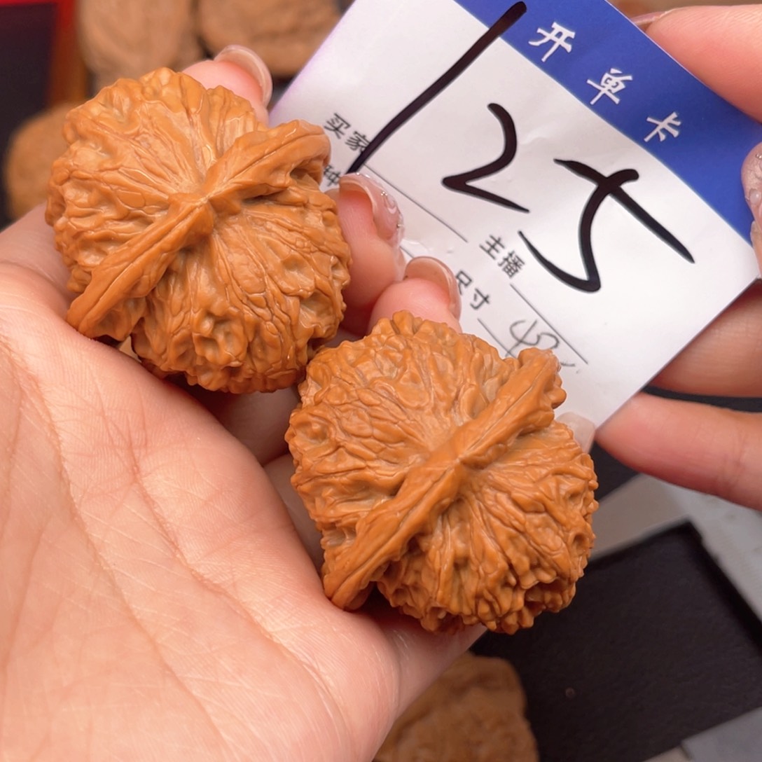 桃核吊坠全品金麒麟42+尺寸y