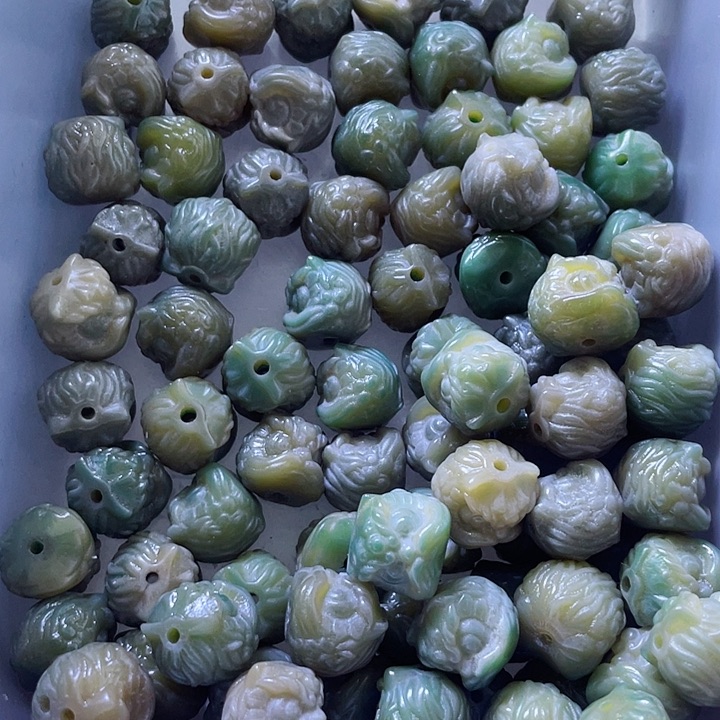 白玉菩提吊坠微瑕醒狮14十五个