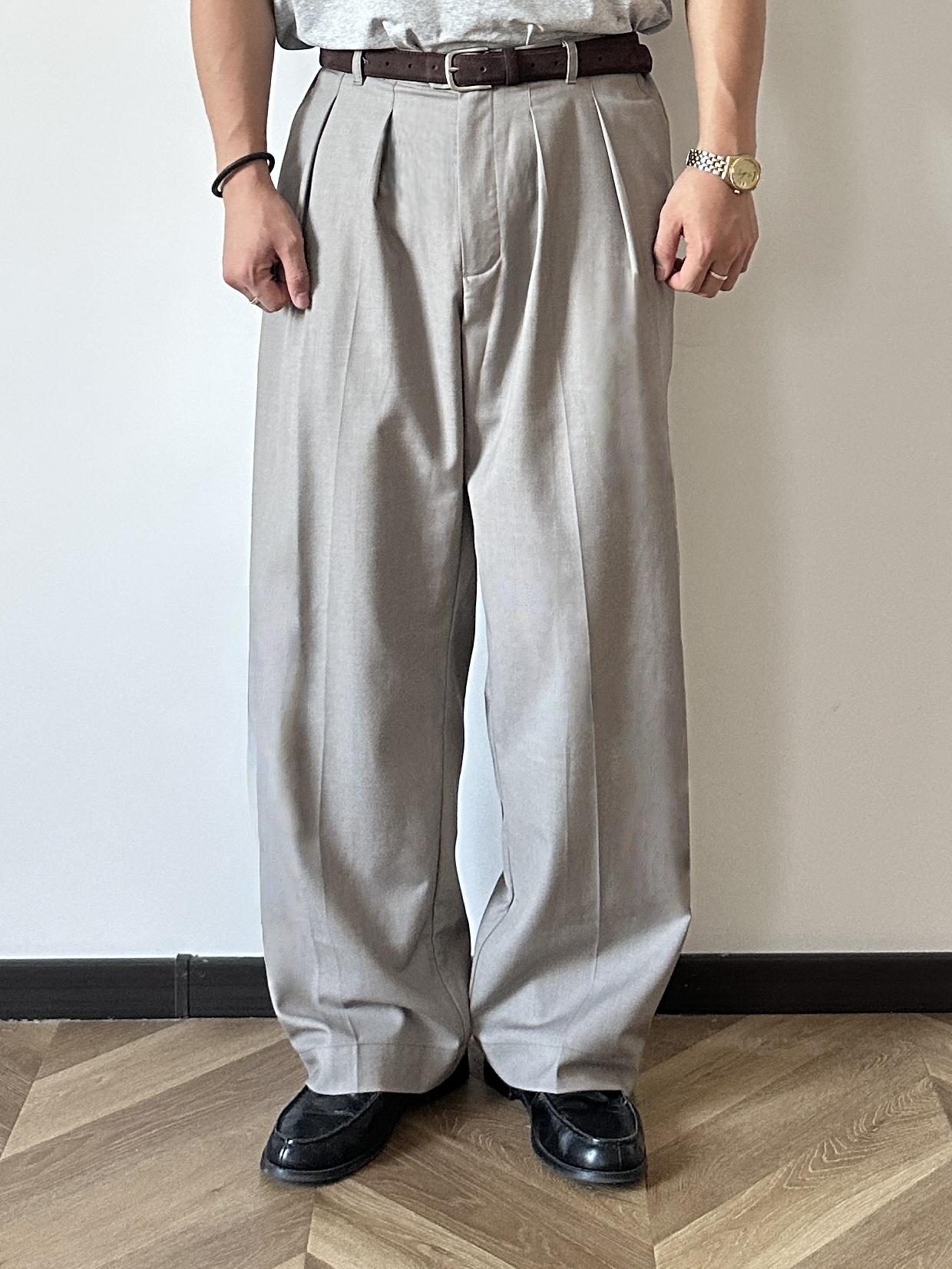 Konzept概念 定织混纺抗皱宽松双褶直筒休闲裤百搭复古垂坠感西裤