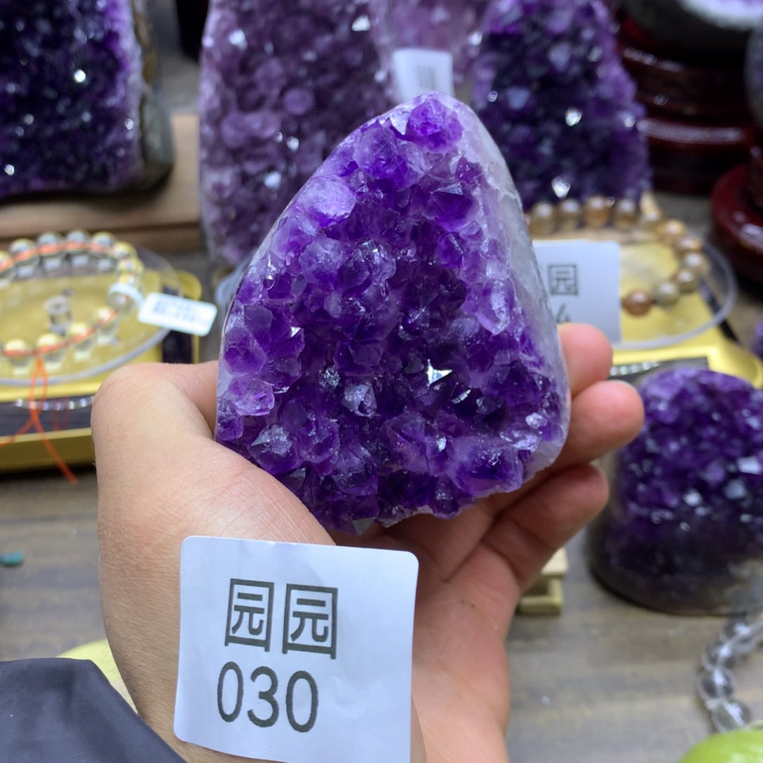 紫晶大型摆件（非配饰）未镶嵌小*宝