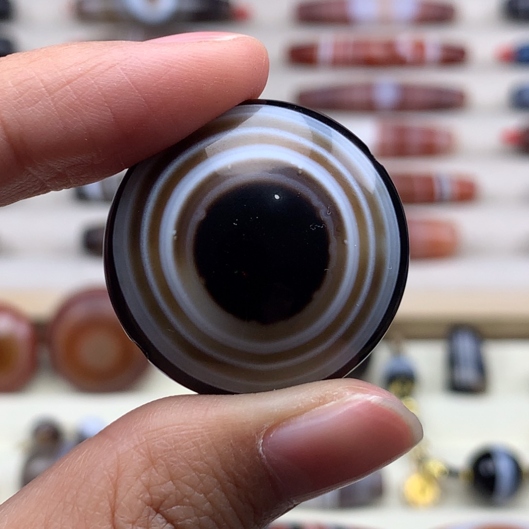 玛瑙/玉髓手链未镶嵌一****?