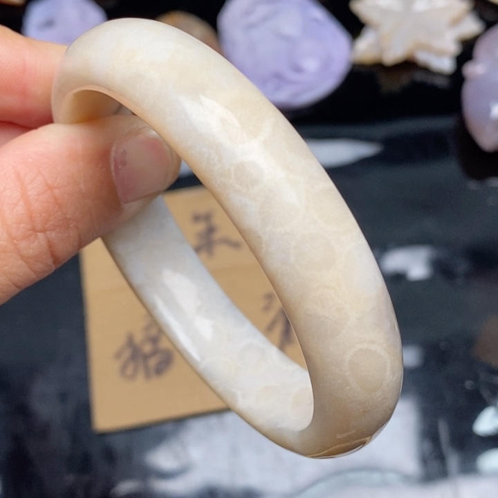 硅化珊瑚（珊瑚玉）手镯未镶嵌56,6