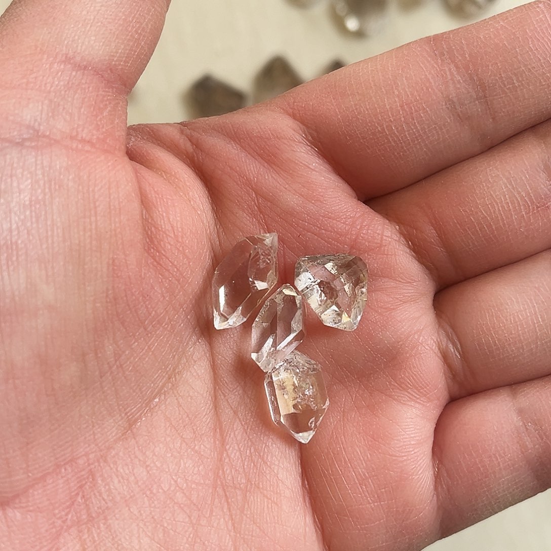 U***U珠宝半成品未镶嵌水晶