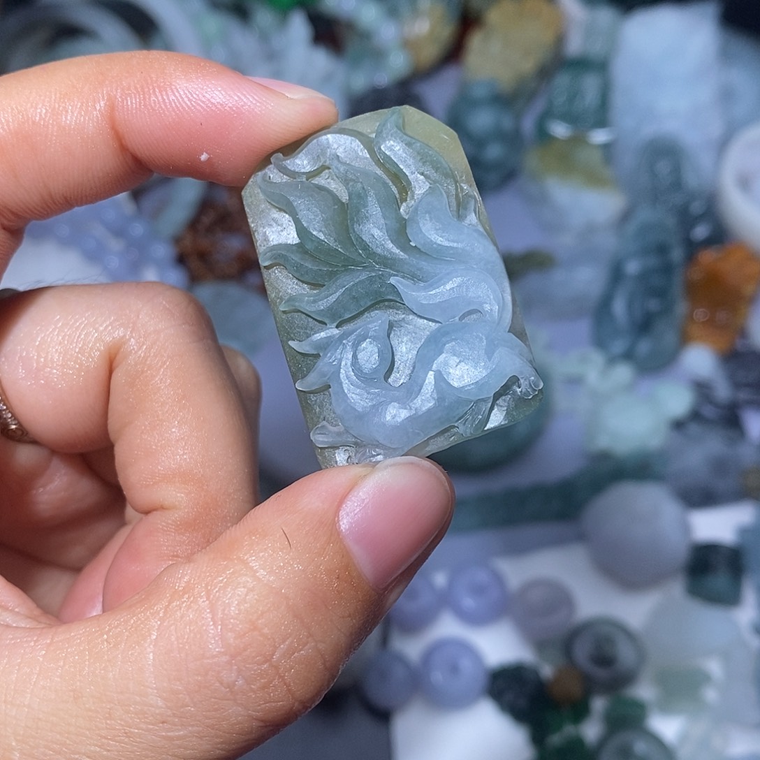 定制翡翠未镶嵌翡翠