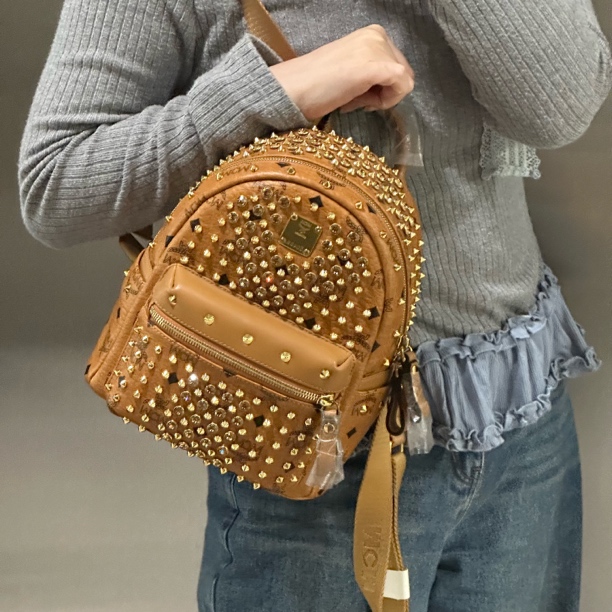 95新 MCM 施华洛世奇联名干邑满钻书包