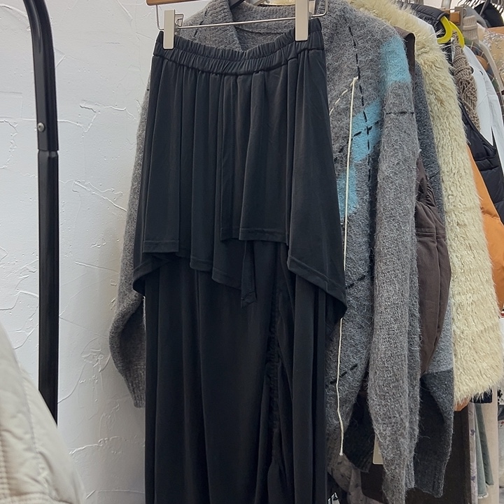 今天新款 黑色半身裙