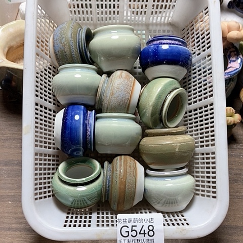 紫砂花盆548微瑕品口径3厘米左右的