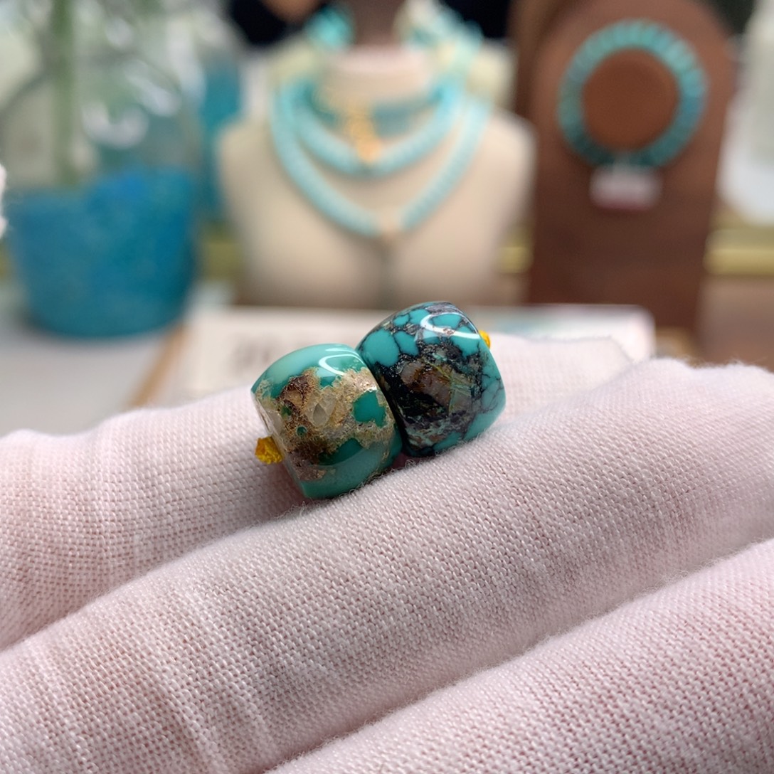 绿松石未镶嵌饰品