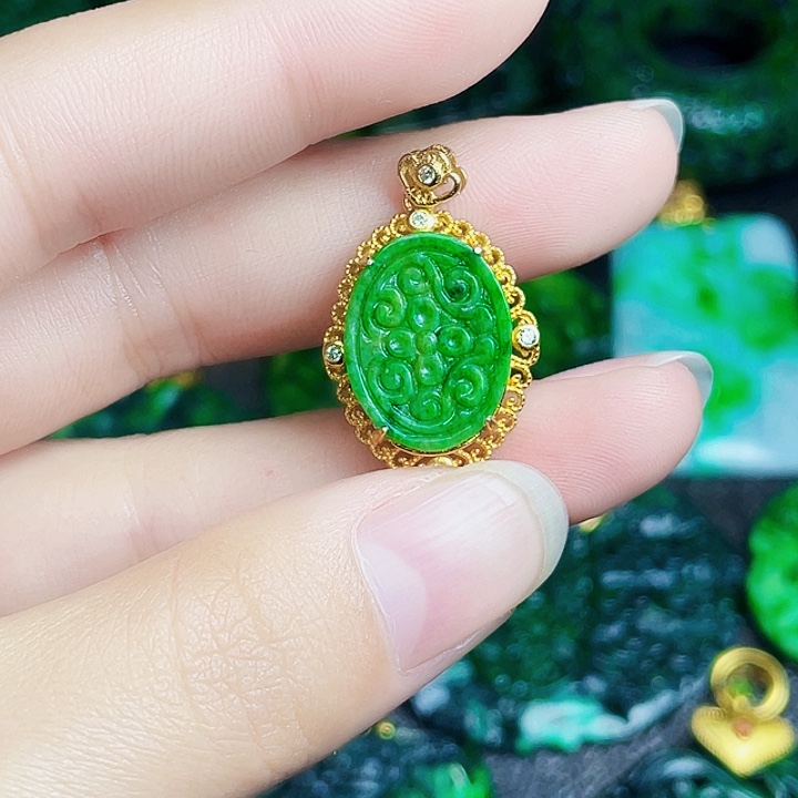 翡翠银S925镶嵌颈饰多样性