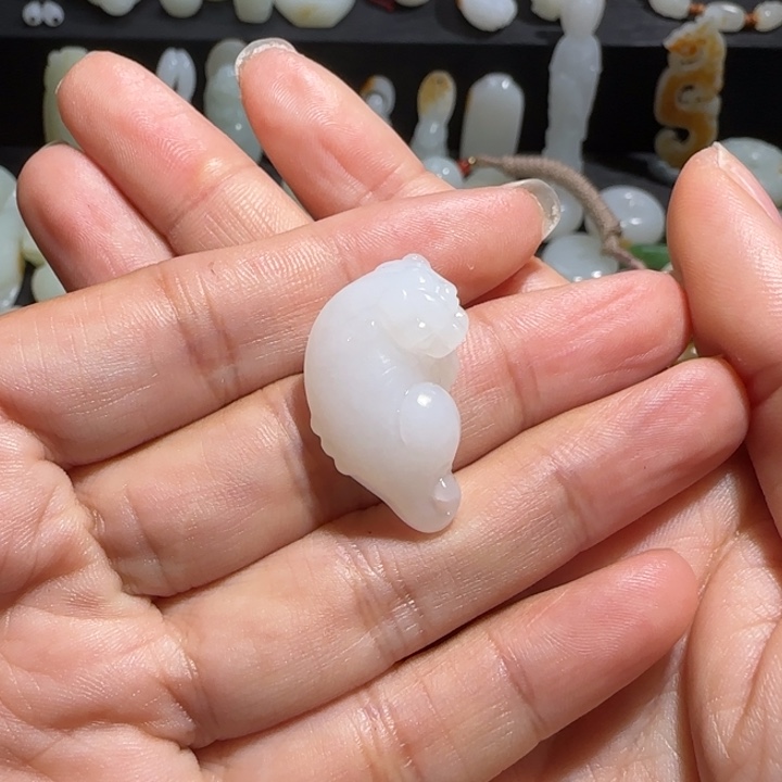 和田玉颈饰未镶嵌8*3