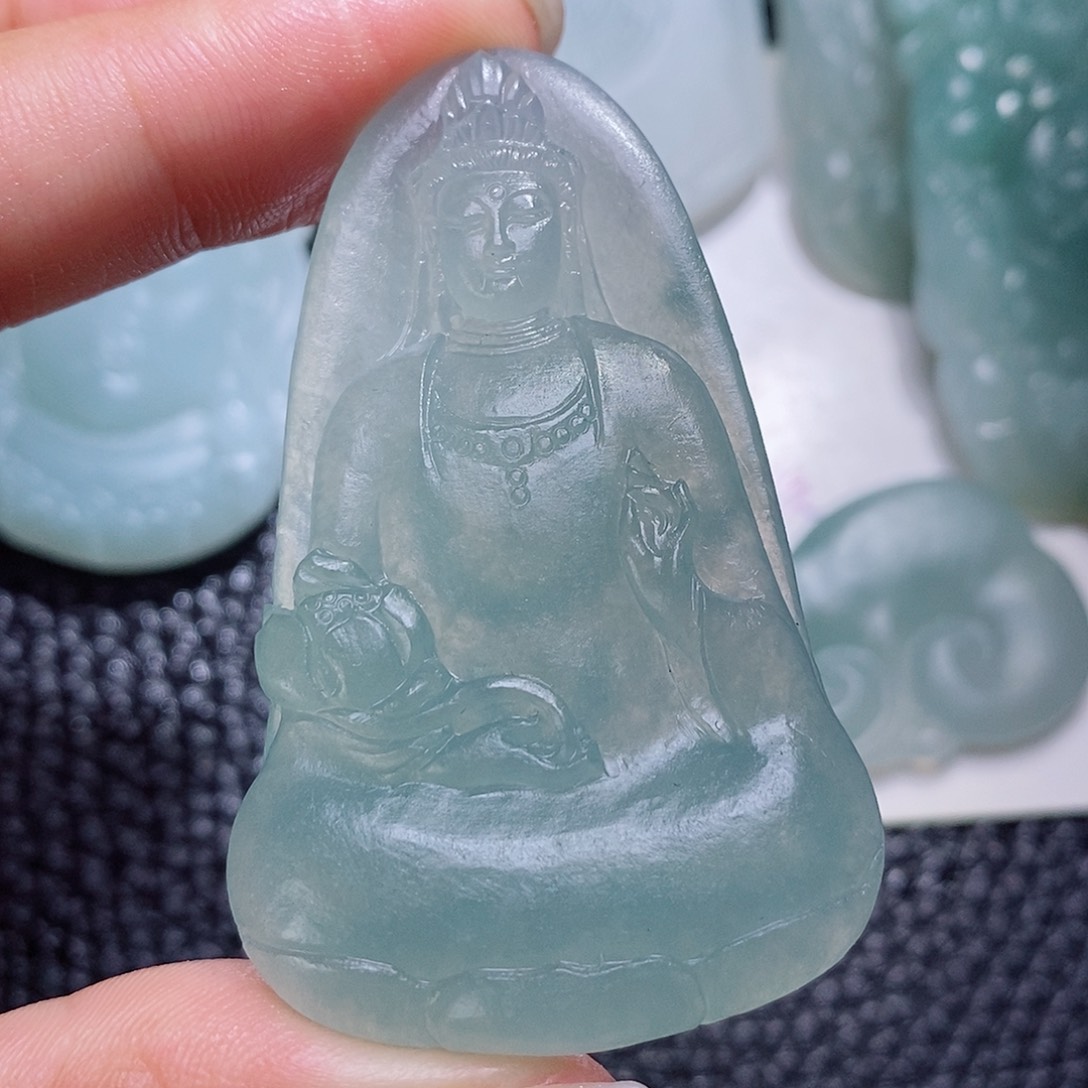 未镶嵌定制翡翠毛货付款后确认抛光