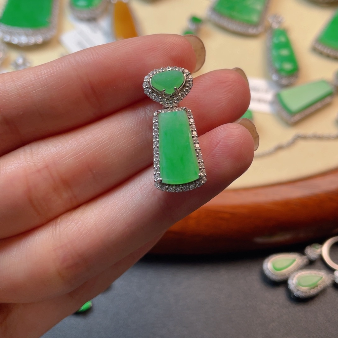 翡翠吊坠(不含链)银S925镶嵌