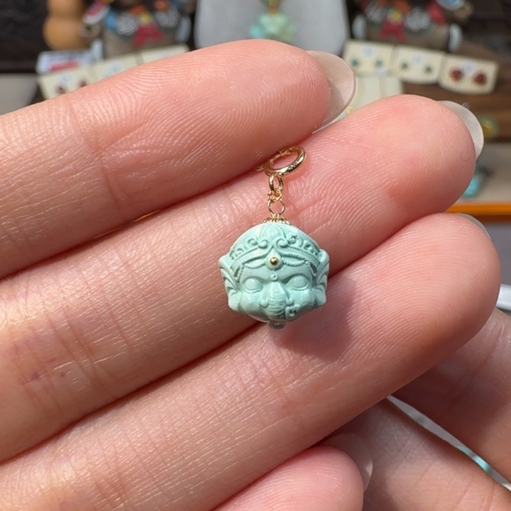 绿松石18K金镶嵌象首小滴流