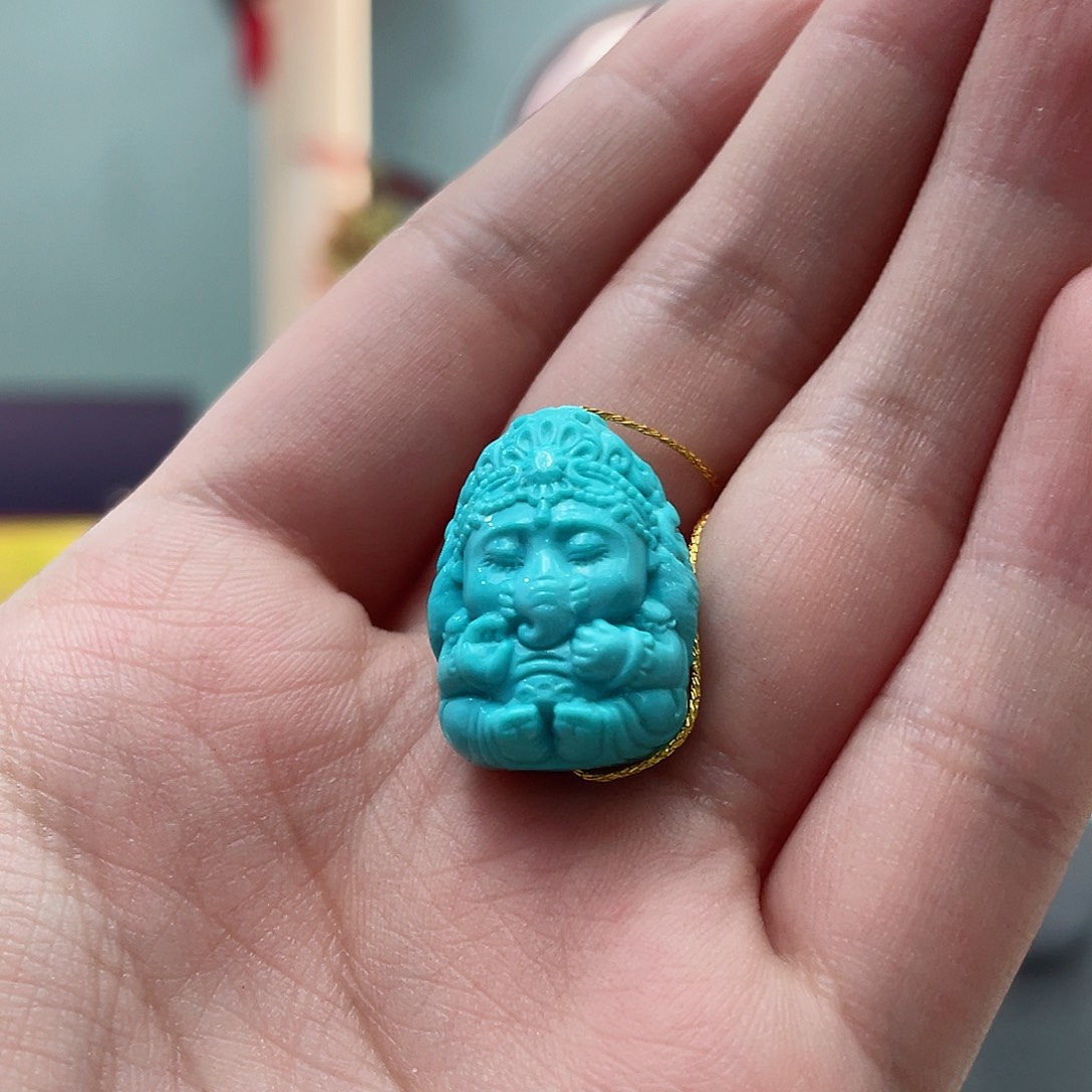 绿松石颈饰未镶嵌