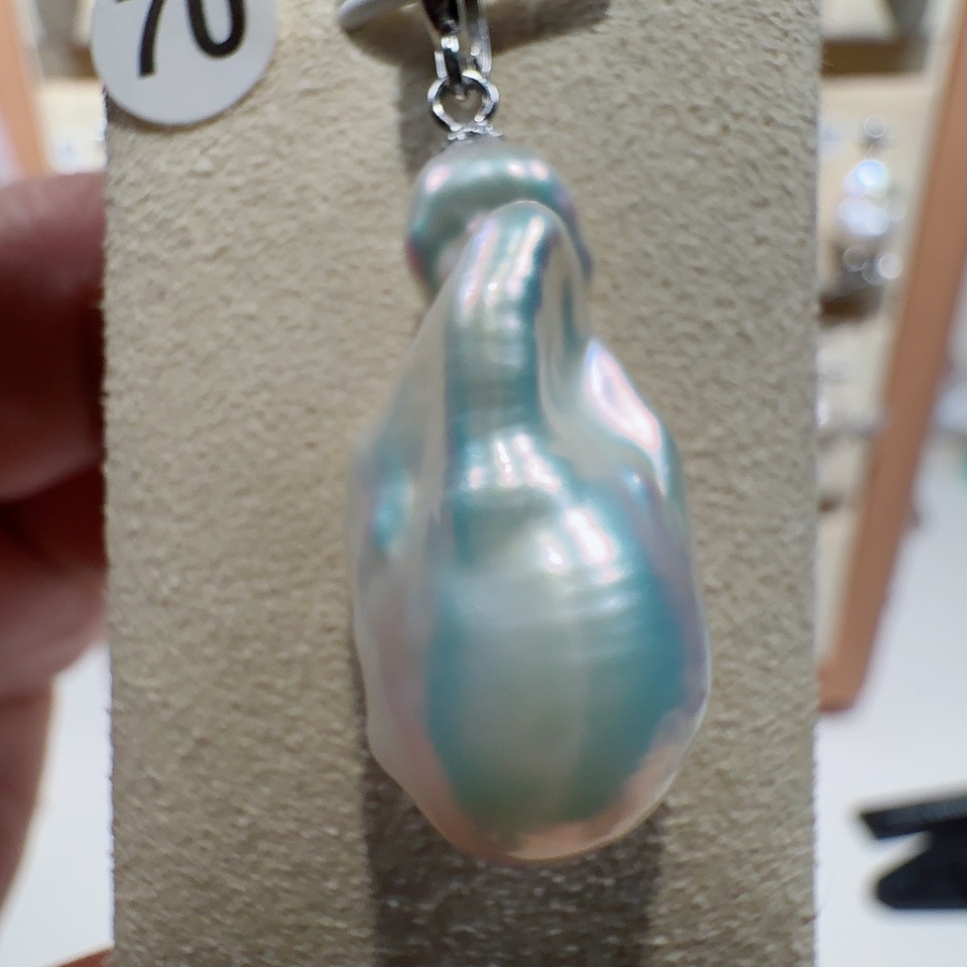 y***g颈饰合金淡水珍珠