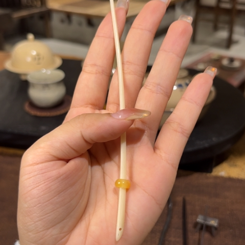 景德镇鱼和熊手工陶艺