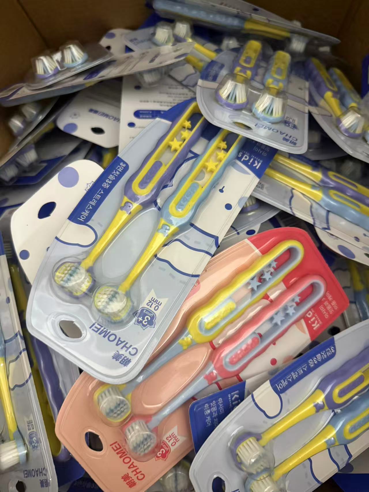 朝美儿童三面牙刷颜色随机（3-12岁）  6月3现