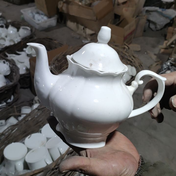 摆件陶瓷盘子碗啥都有