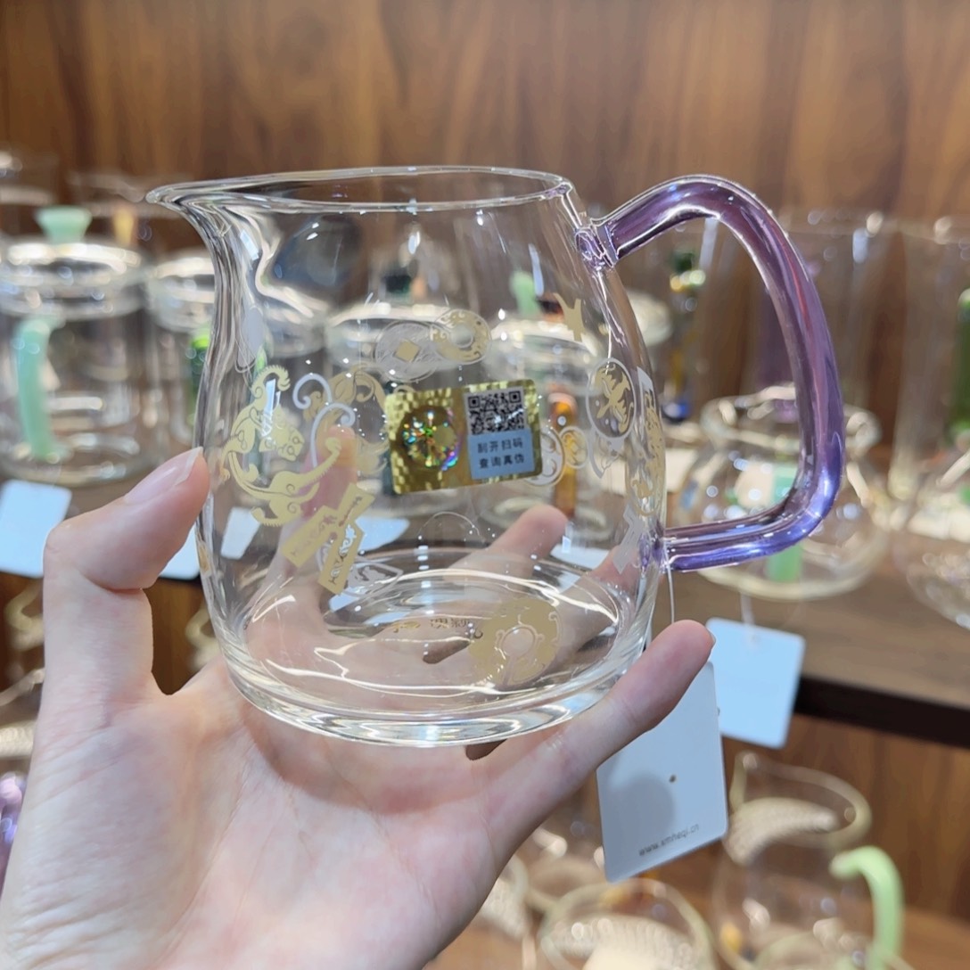 泰然瑞币纹浅紫色。。。