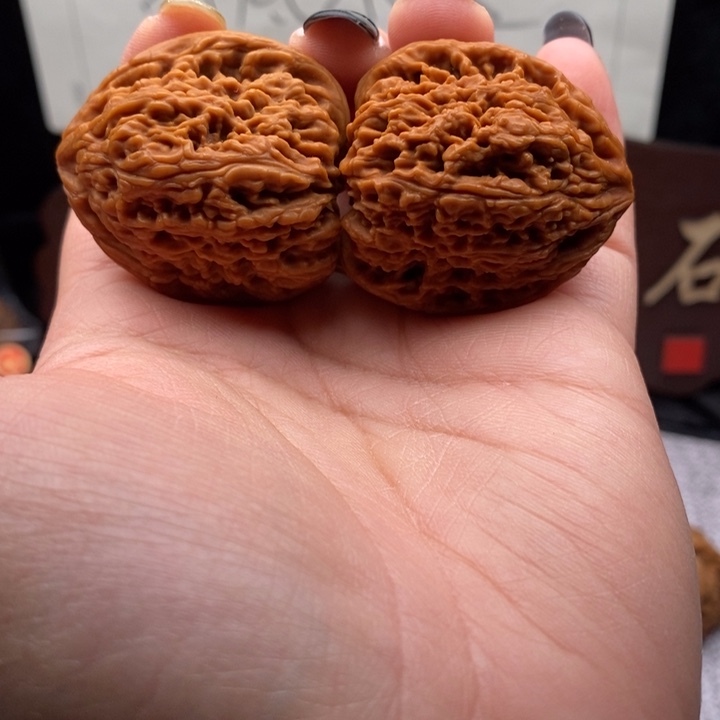 鲨***椒吊坠文玩核桃南疆石