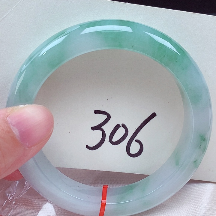 翡翠未镶嵌手镯翡翠