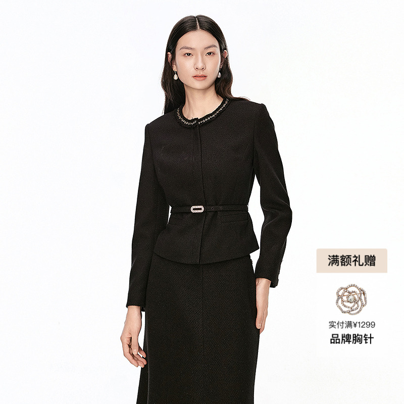 珂莱蒂尔Koradior商场同款2026春季新款经典黑重要场合短外套女