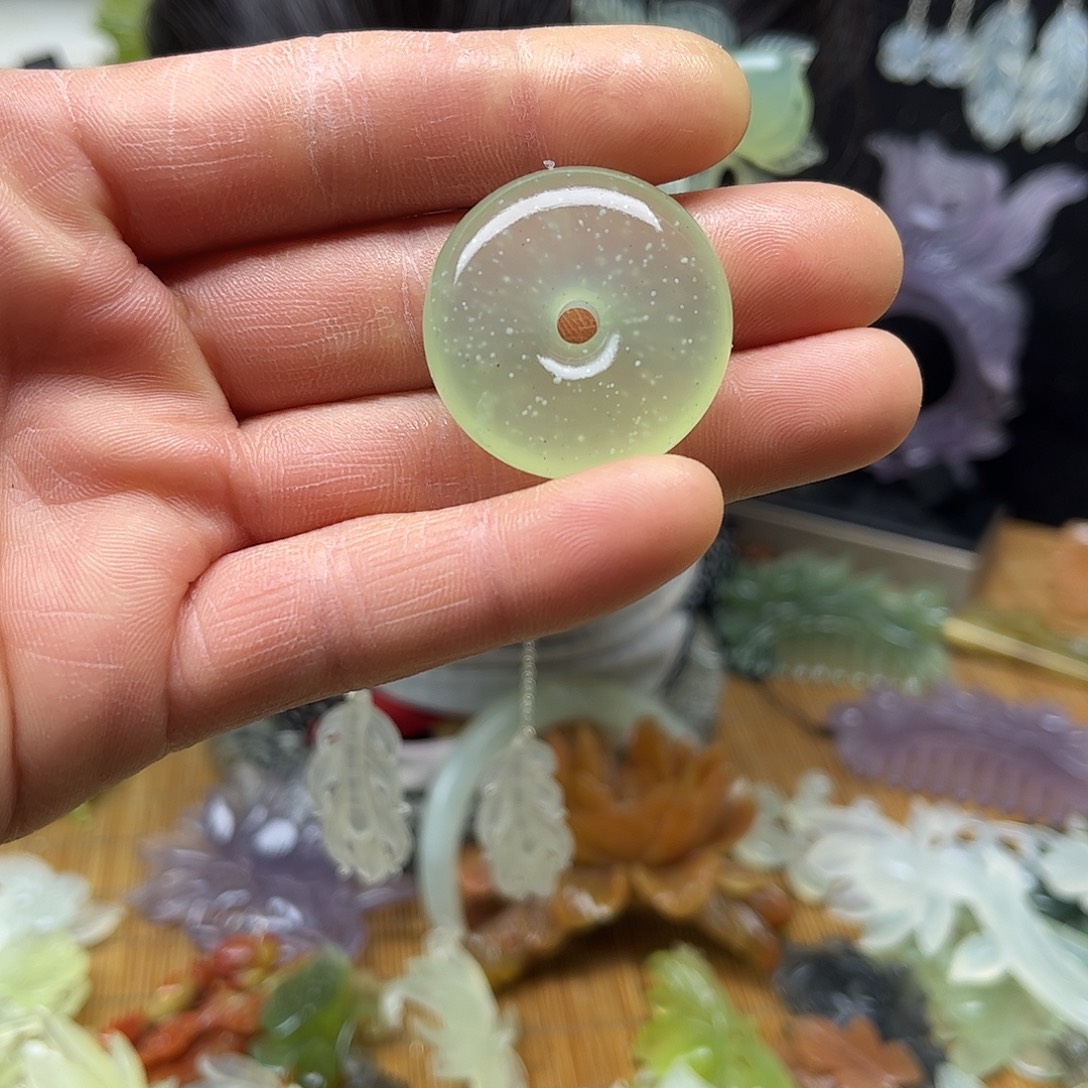 蛇纹石玉未镶嵌岫玉