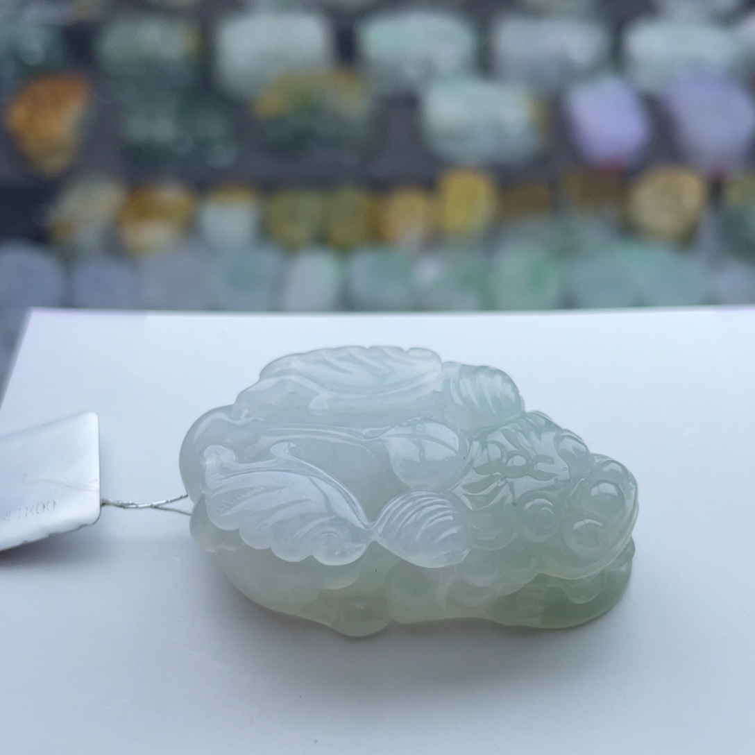 翡翠颈饰未镶嵌貔貅