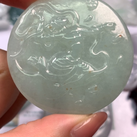 翡翠颈饰未镶嵌翡翠