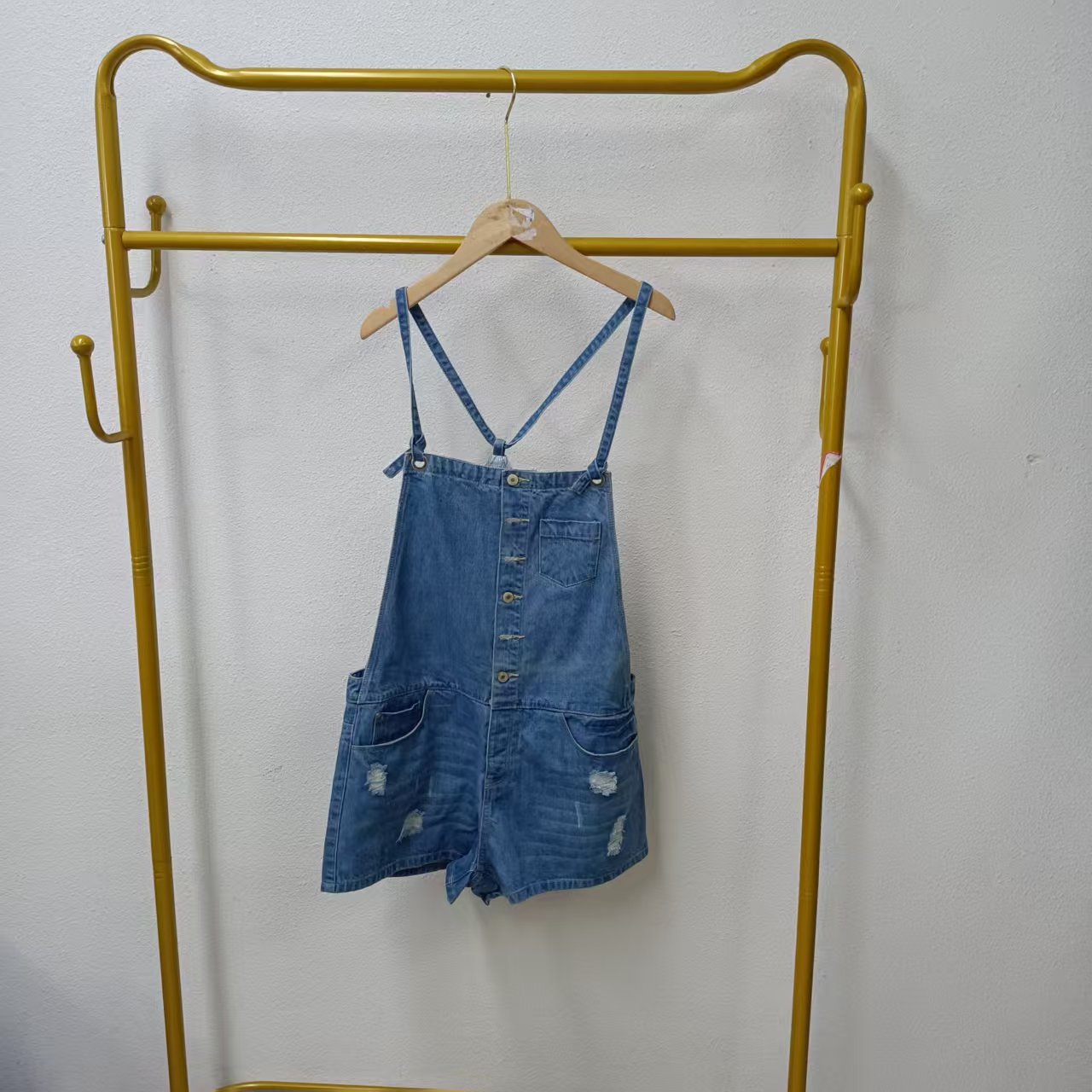 唯琳剪标   7仓F6-2-4944款   15蓝色做旧破洞短裤