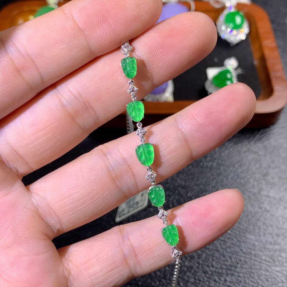 翡翠18K金镶嵌手链翡翠