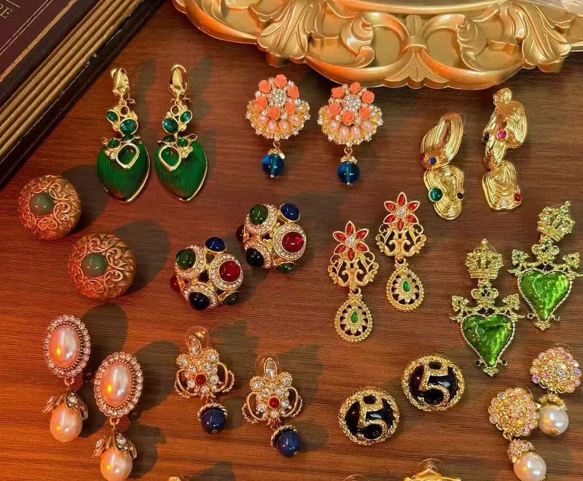 中古DIY创意饰品首饰戒指耳环项链手链袖口摆件一物一拍