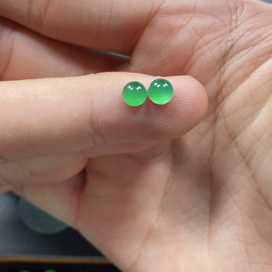 翡翠挂件未镶嵌翡翠珠宝翡翠珠宝