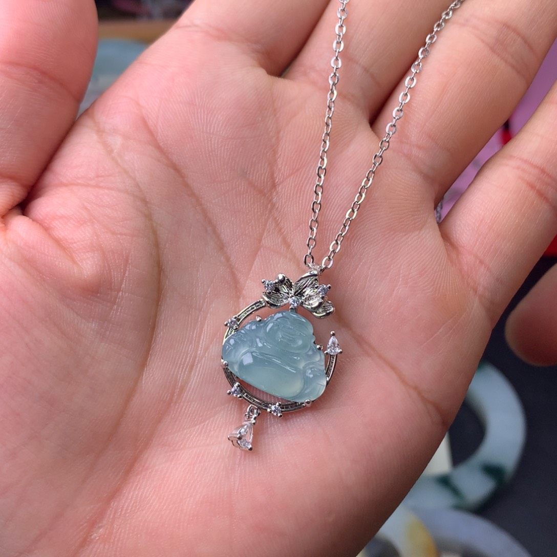 翡翠未镶嵌颈饰挂件