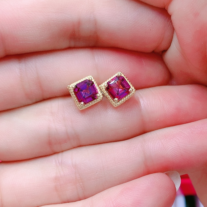 石榴石耳钉银S925镶嵌多*乐6✖️6