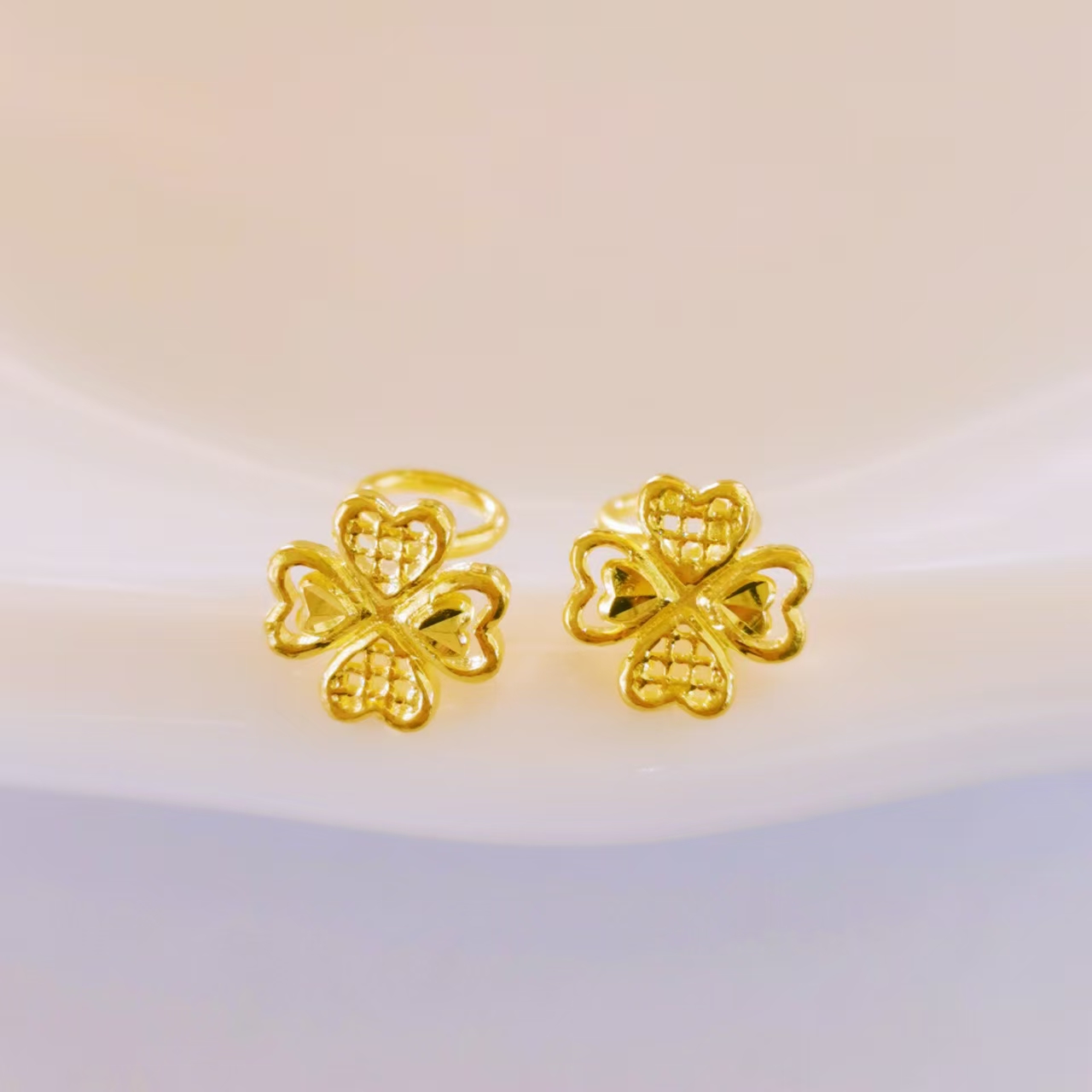 【富远黄金】足金四叶草耳钉FYHRTY0003