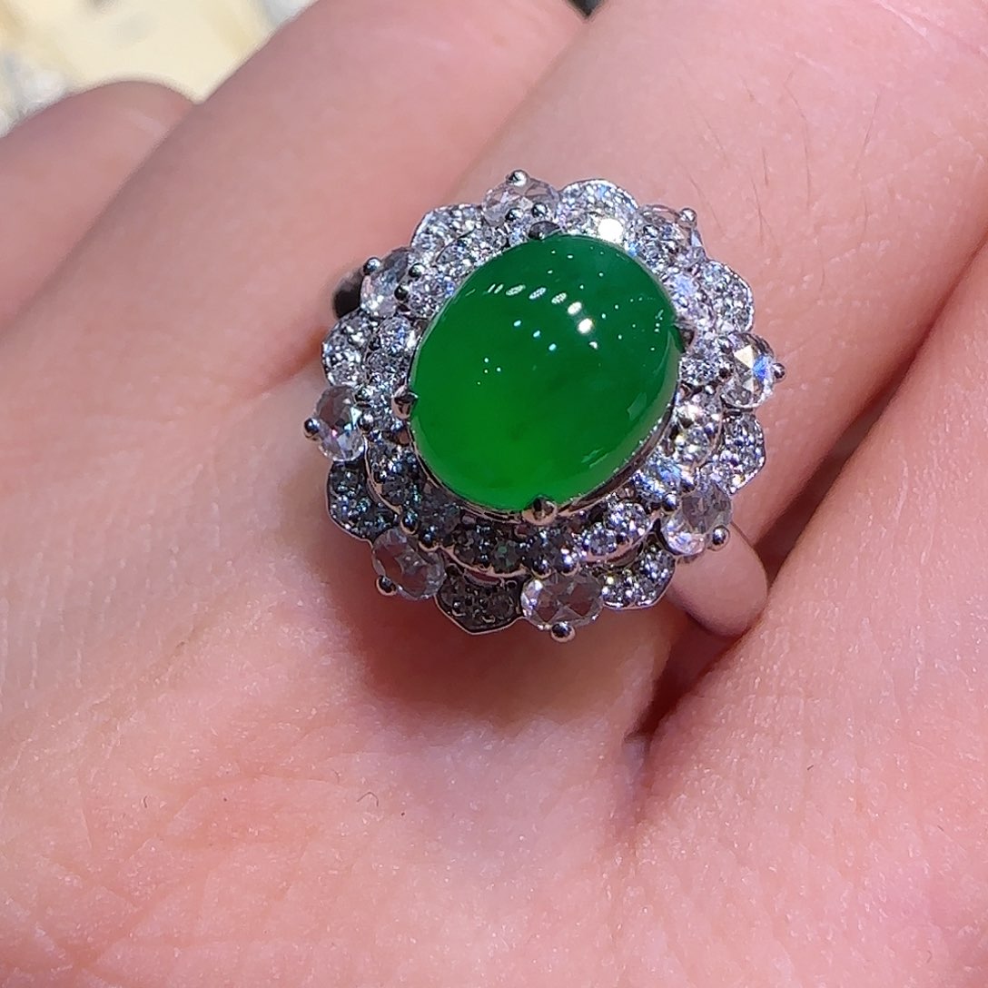 翡翠戒指18K金镶嵌戒指