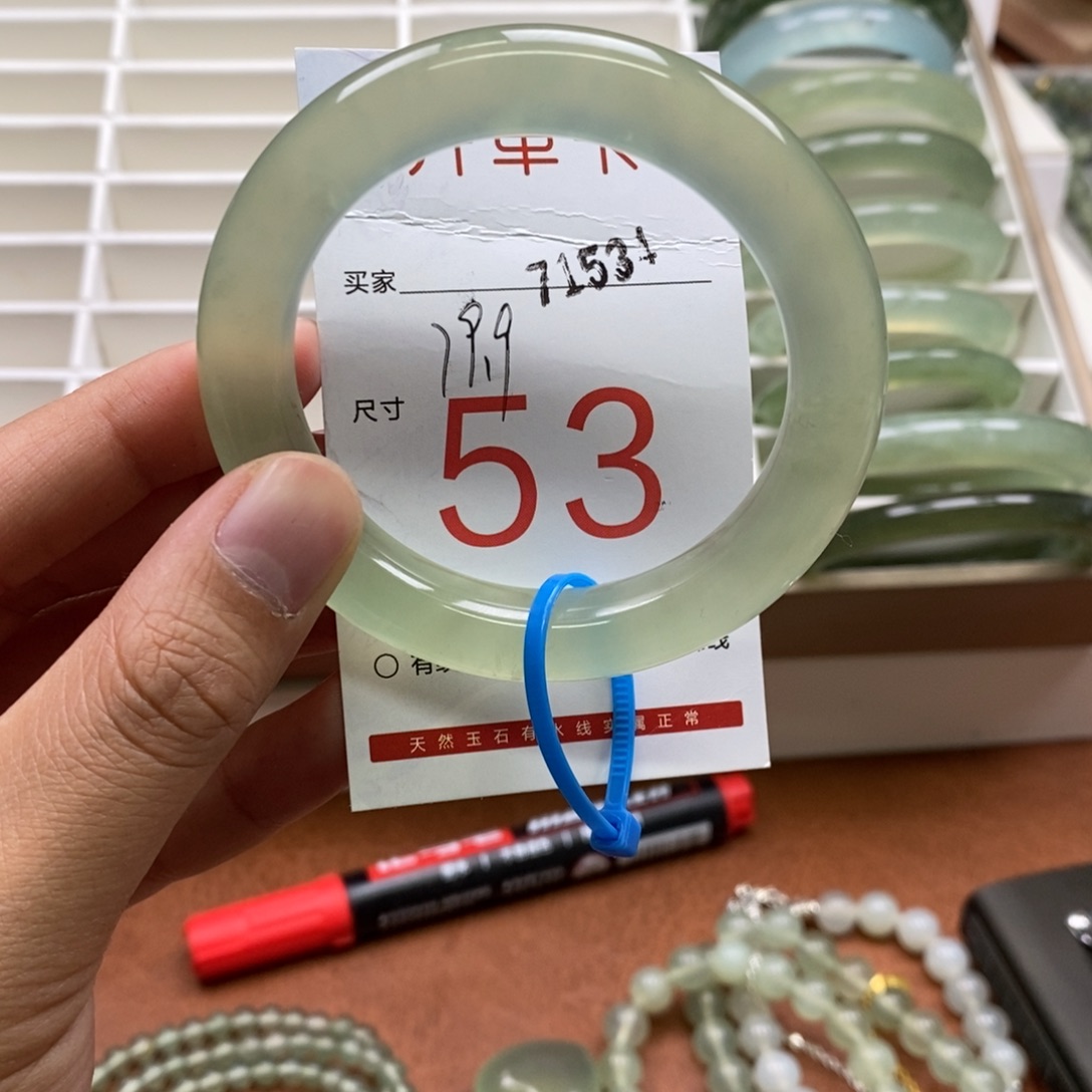 未镶嵌蛇纹石玉手镯